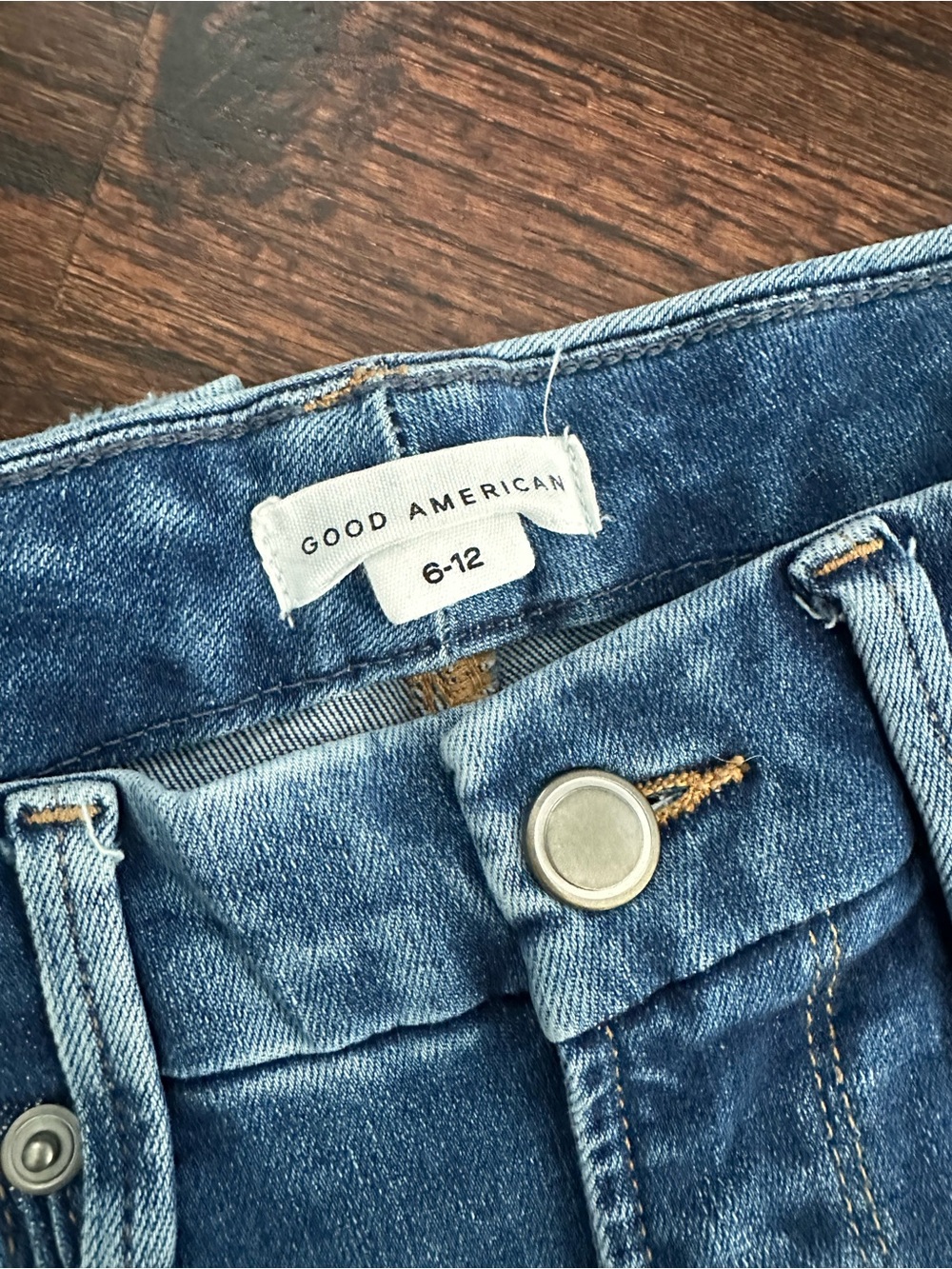 Good American Good Legs distressed skinny jeans, size 6-12R - Picture 5 of 6